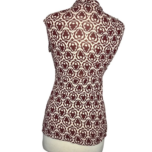 Banana Republic Women's Top Size Small Stretch Sleeveless V Neck Rusty Red and W - Picture 5 of 11